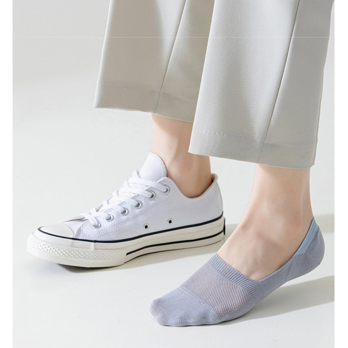 NO-SLIP LOAFER SOCKS