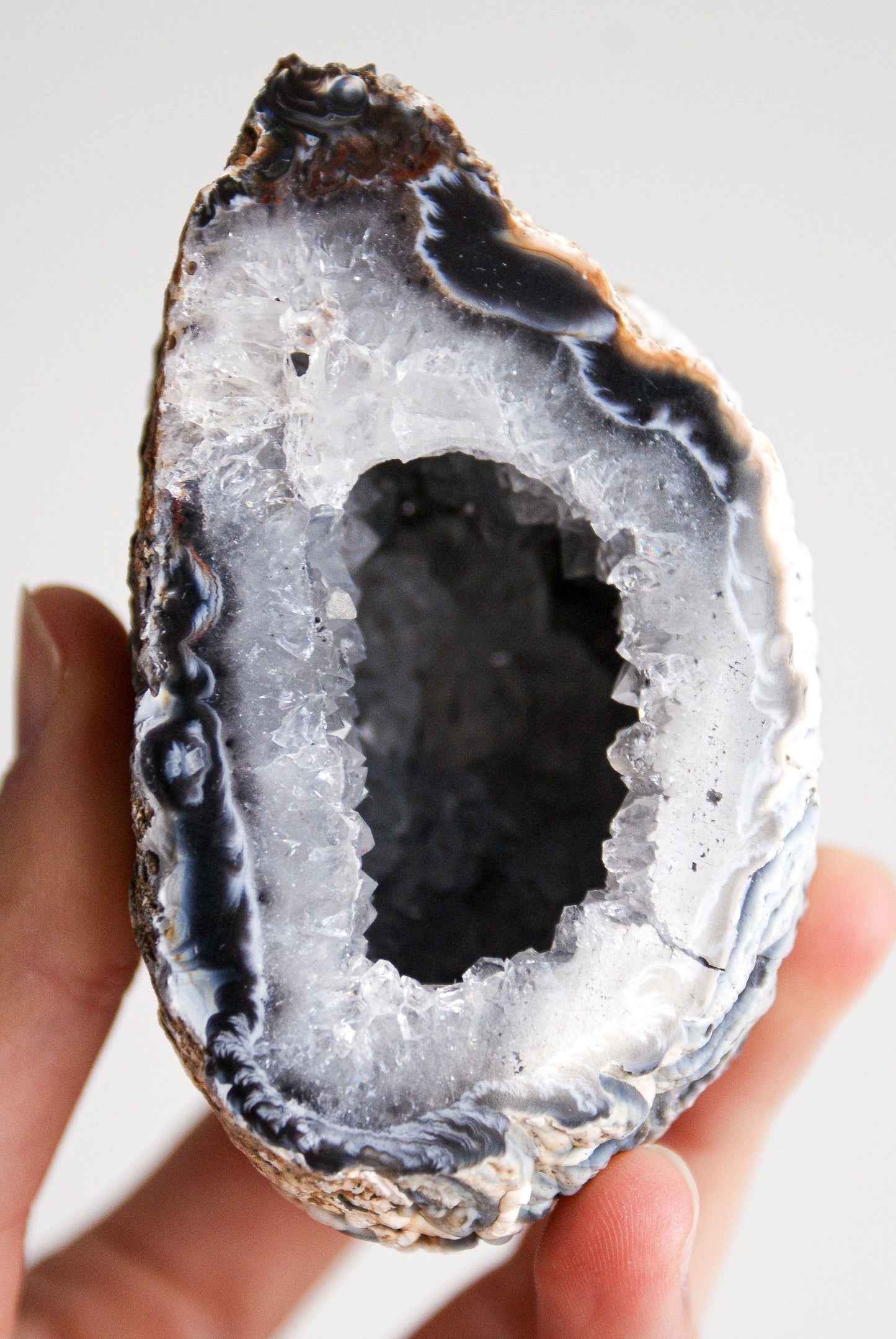 GEODINO DE ÁGATA CRISTALIZADA