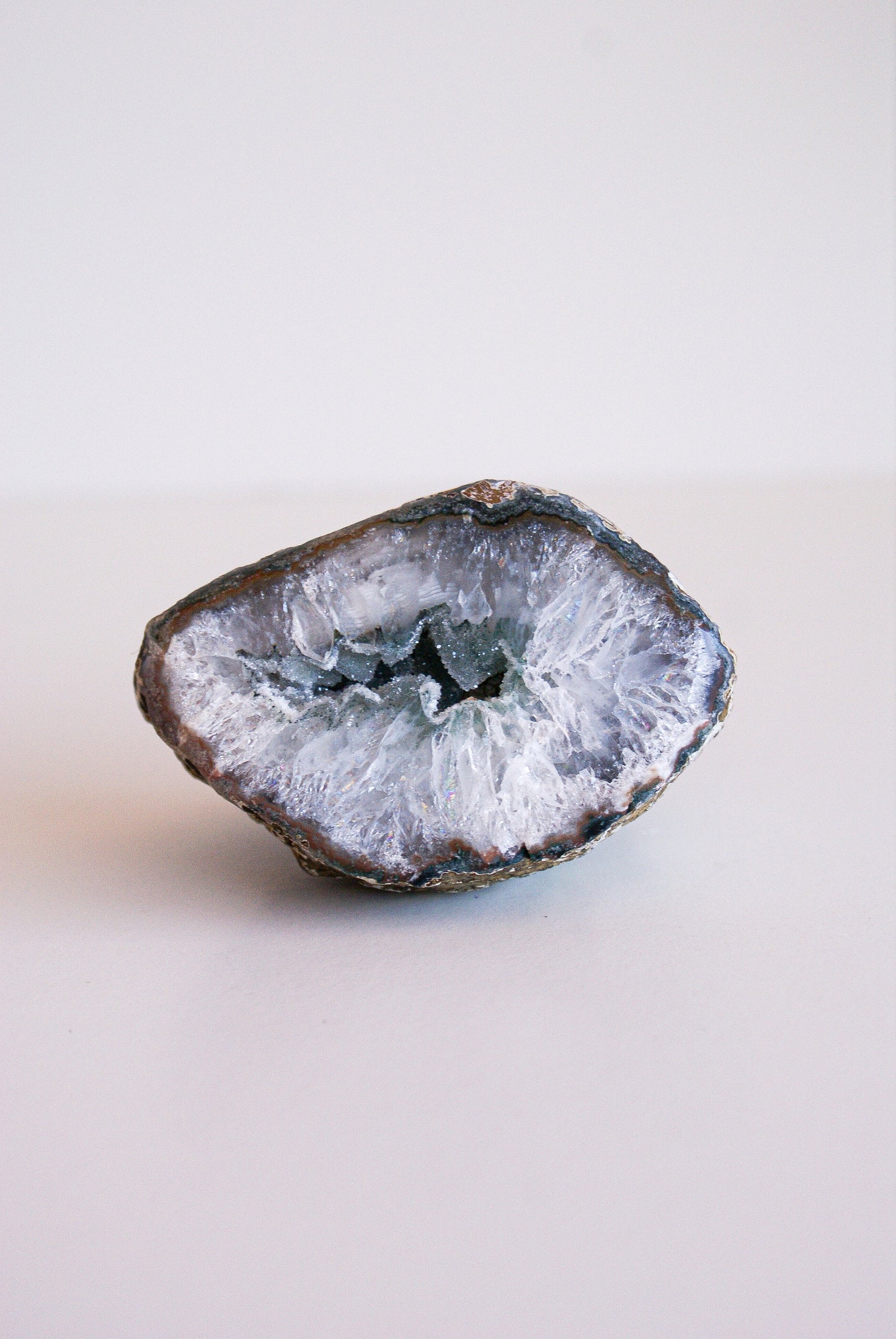 GEODINO DE ÁGATA CRISTALIZADA