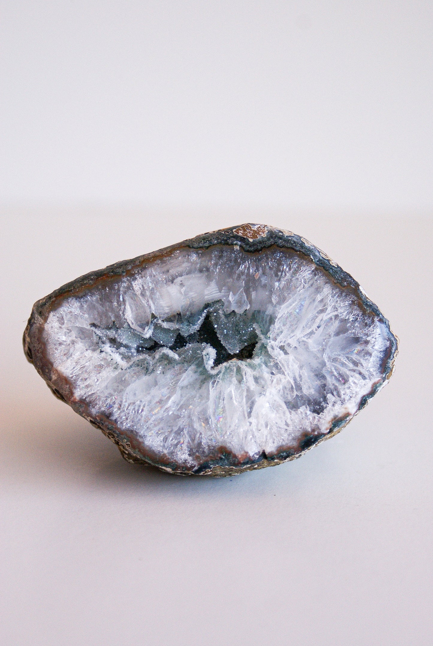 GEODINO DE ÁGATA CRISTALIZADA