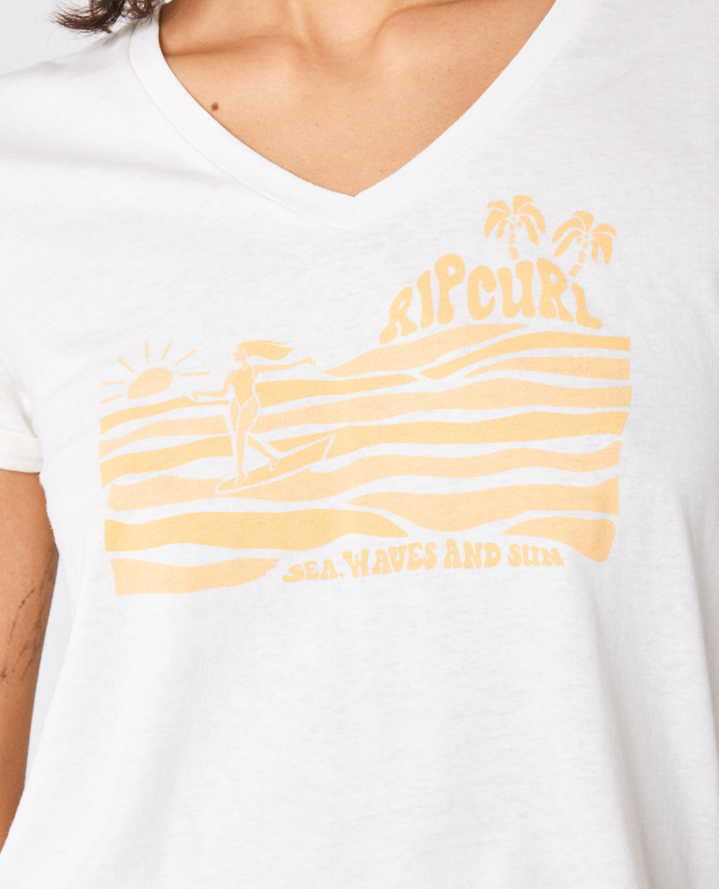 RE-ENTRY V NECK TEE