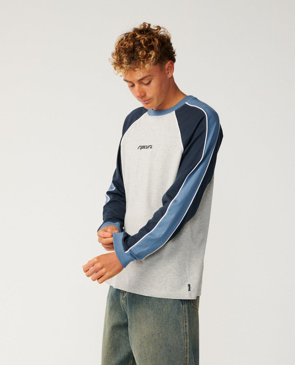 ARCHIVE SANDMAN PANEL LS TEE