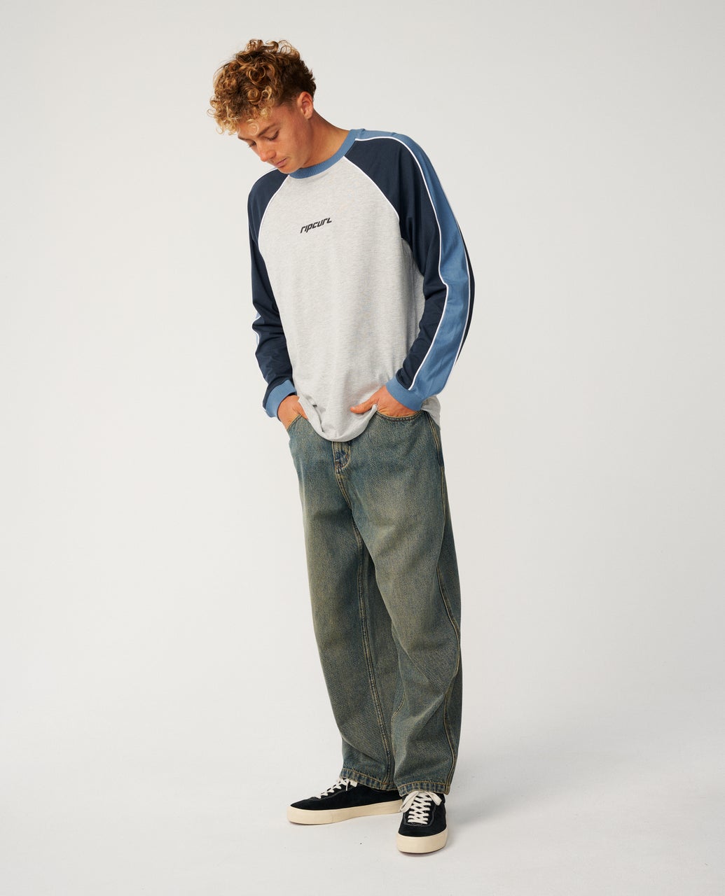 ARCHIVE SANDMAN PANEL LS TEE