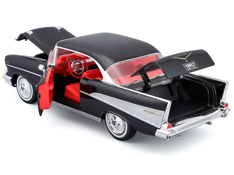 Maisto 31477 1957 Chevrolet Bel Air Coupe 1:18 Black