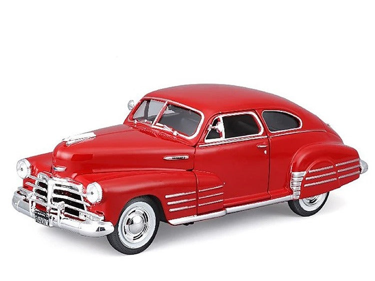 Maisto 32921 1948 Chevrolet Fleetline Aerosedan 1:24 Red