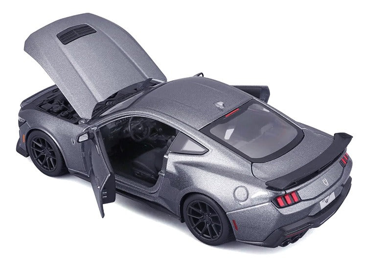 Maisto 32925 2024 Ford Mustang Dark Horse 1:24 Dark Grey Metallic