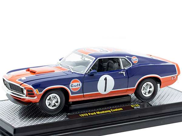M2 Machines 40300 135 B 1970 Ford Mustang #1 Custom 1:24 GULF Dark Blue / Orange