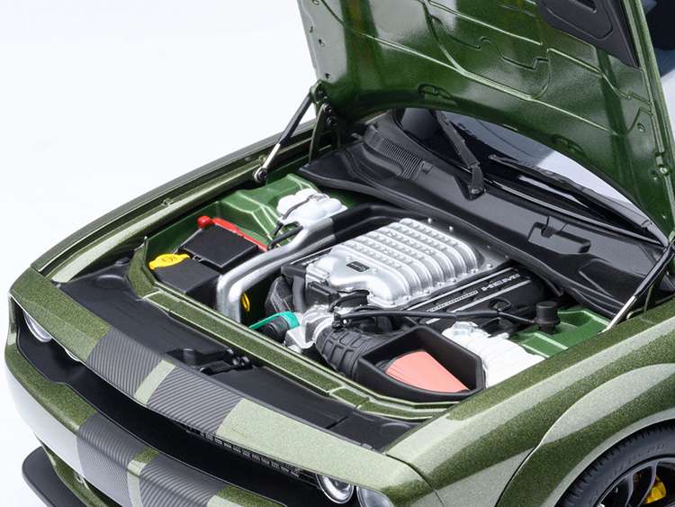 AUTOart 71761 2022 Dodge Challenger SRT Jailbreak 1:18 F8 Green