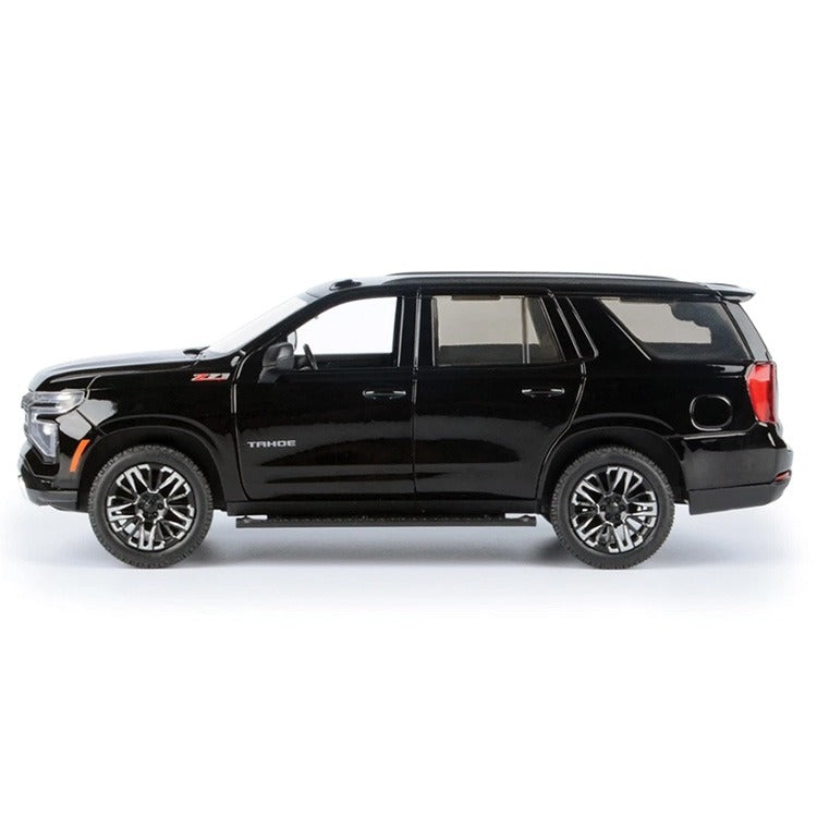 Motormax 79392 Timeless 2025 Chevrolet Tahoe Z71 1:24 – 1:25 Black