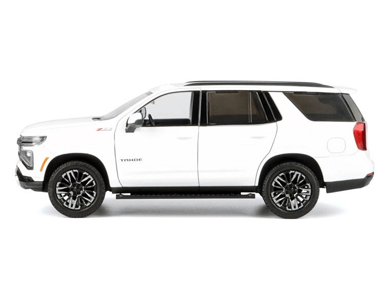 Motormax 79392 Timeless 2025 Chevrolet Tahoe Z71 1:24 – 1:25 White