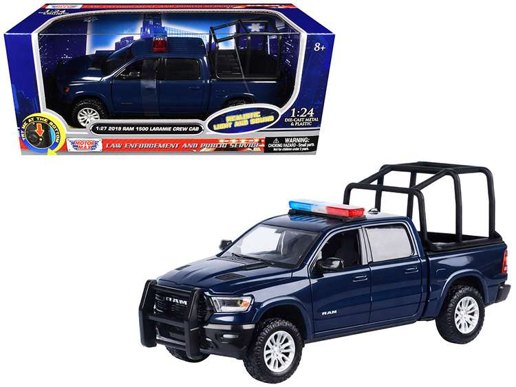 Motormax 79545 2019 Ram 1500 Laramie Crew Cab 1:27 with Stand Cage & Light and Sound Blue