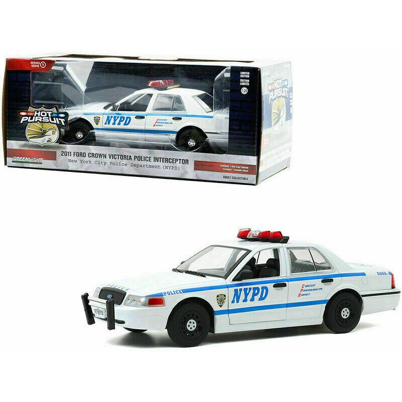 Greenlight 85513 2011 Ford Crown Victoria New York City NYPD Police Car 1:24 White