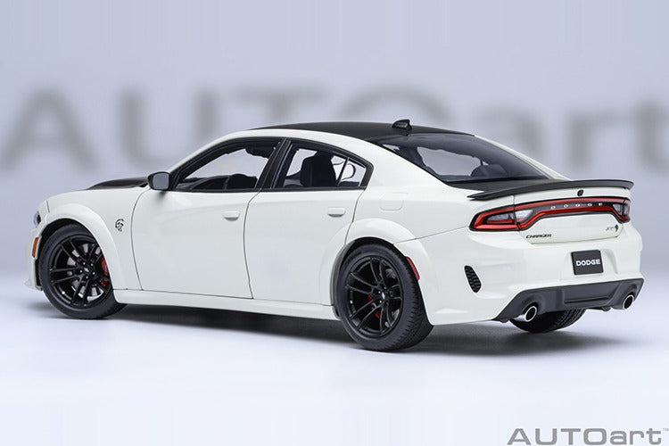 AUTOart 71751 Dodge Charger SRT Hellcat Redeye 1:18 Knuckle White