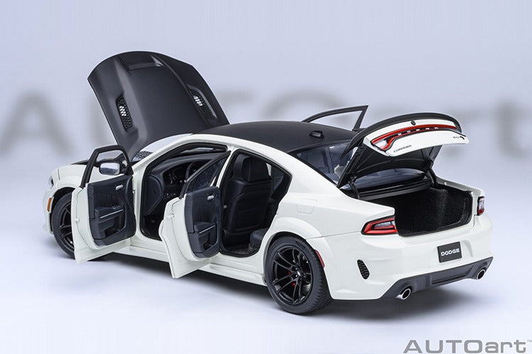 AUTOart 71751 Dodge Charger SRT Hellcat Redeye 1:18 Knuckle White