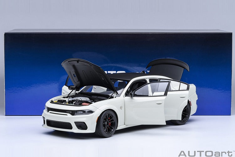 AUTOart 71751 Dodge Charger SRT Hellcat Redeye 1:18 Knuckle White