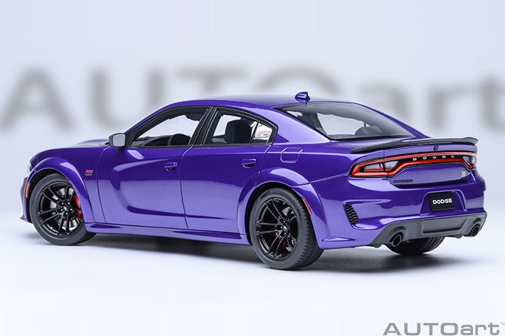 AUTOart 71757 Dodge Charger Scat Pack Widebody 1:18 Plum Crazy Purple