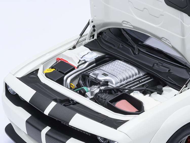AUTOart 71766 2023 Dodge Challenger SRT Super Stock 1:18 Knuckle White