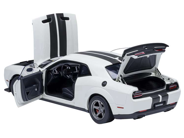 AUTOart 71766 2023 Dodge Challenger SRT Super Stock 1:18 Knuckle White