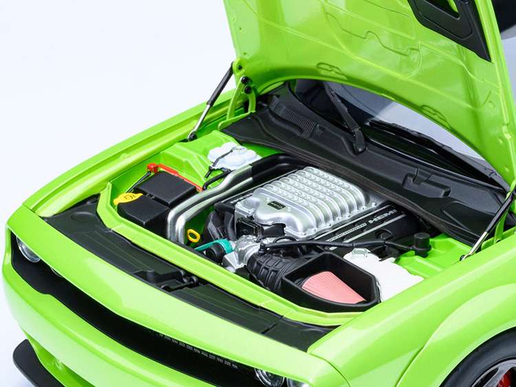 AUTOart 71769 2023 Dodge Challenger SRT Super Stock 1:18 Sublime / Green