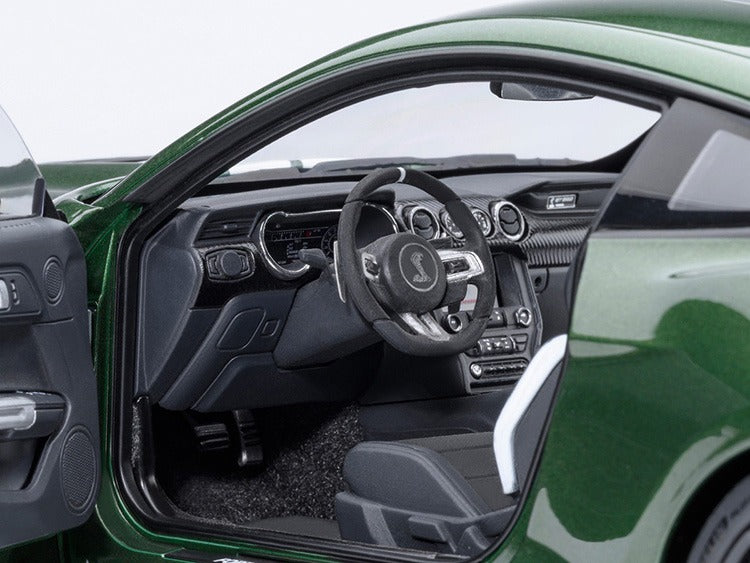 AUTOart 73097 Ford Mustang Shelby GT 500 1:18 Eruption Green