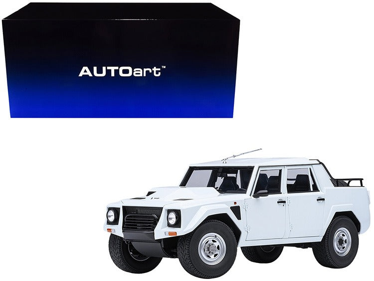 AUTOart 74549 Lamborghini LM002 1:18 Bianco Polo Park White