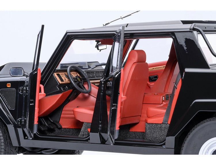 AUTOart 74550 Lamborghini LM002 1:18 Nero Tenebre Black