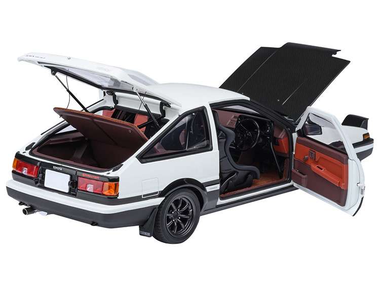 AUTOart 78787 Project D Initial D Final 30 Year Toyota Sprinter Trueno AE86 1:18 Black / White