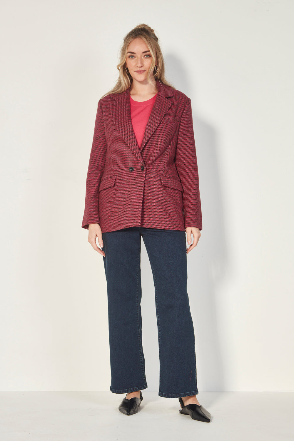 Pink Lennie Jacket: Women's Fashionable & Water-Repellent Outerwear