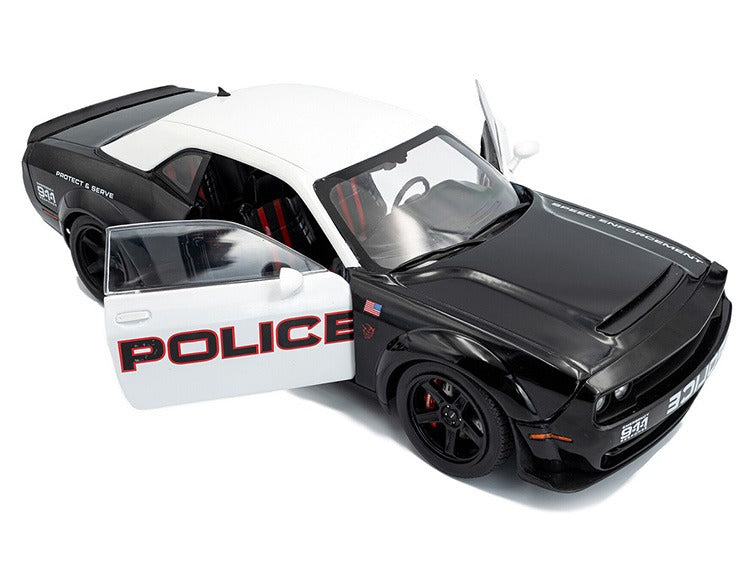 Solido S1805715 Dodge Challenger R/T Scat Pack Widebody Police Car 1:18 Black / White