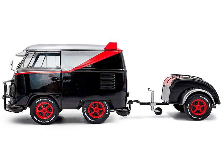 Solido S1810903 Cool Kombi Sport with Trailer 1:18 Grey / Black / Red