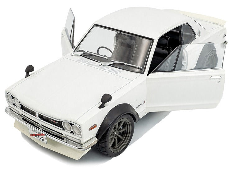Solido S1813001 Nissan Skyline C10 Hakosuka Works 1:18 White
