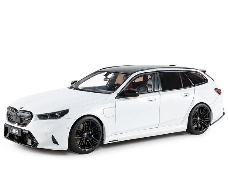 Solido S1814802 2025 BMW M5 Touring 1:18 Alpine White