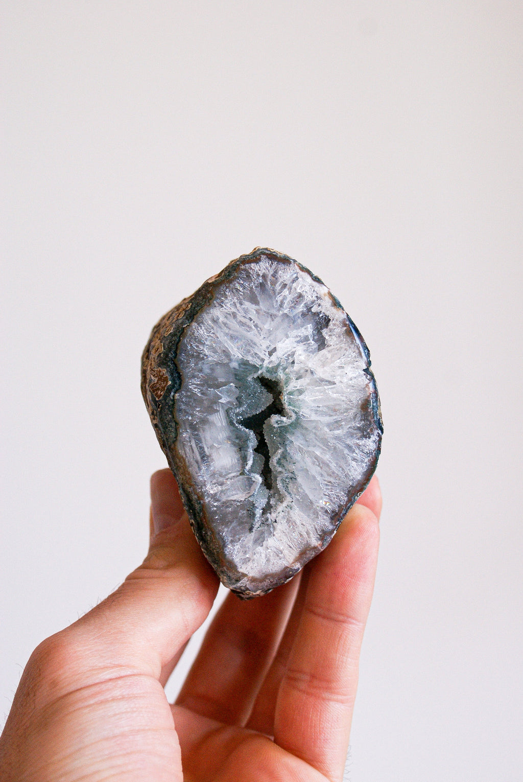 GEODINO DE ÁGATA CRISTALIZADA
