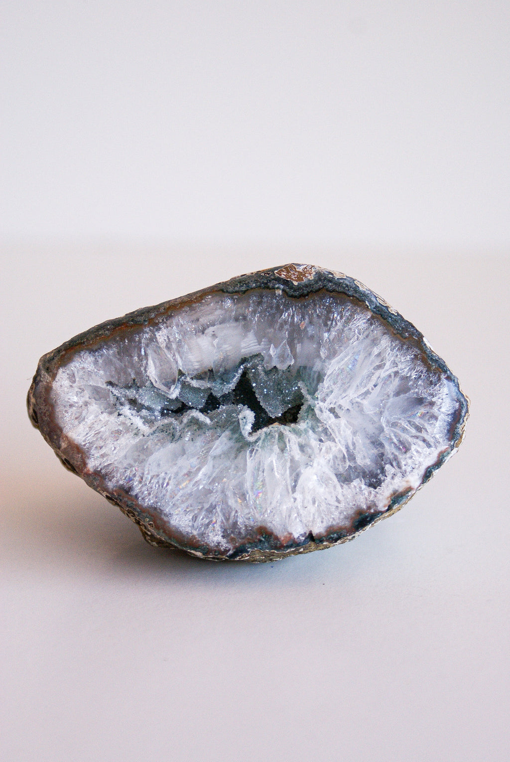 GEODINO DE ÁGATA CRISTALIZADA