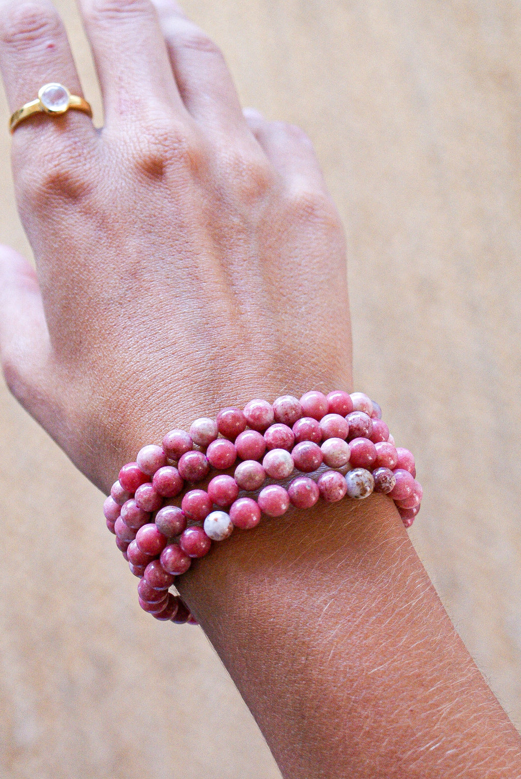 PULSERA DE THULITA