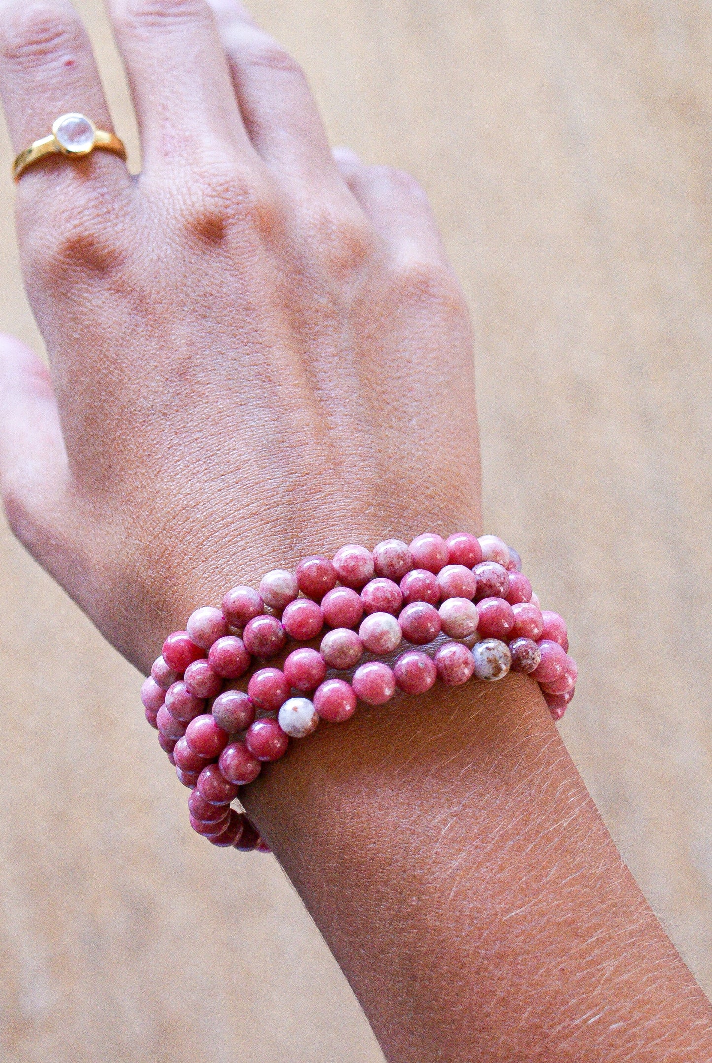 PULSERA DE THULITA
