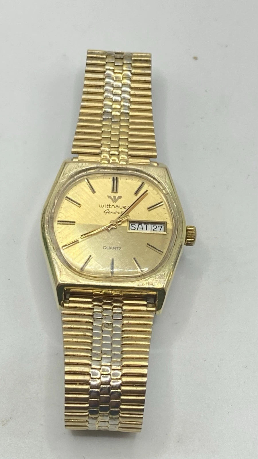 Vintage Mens Wittnauer Geneve Quartz Swiss Movement Gold Tone Watch